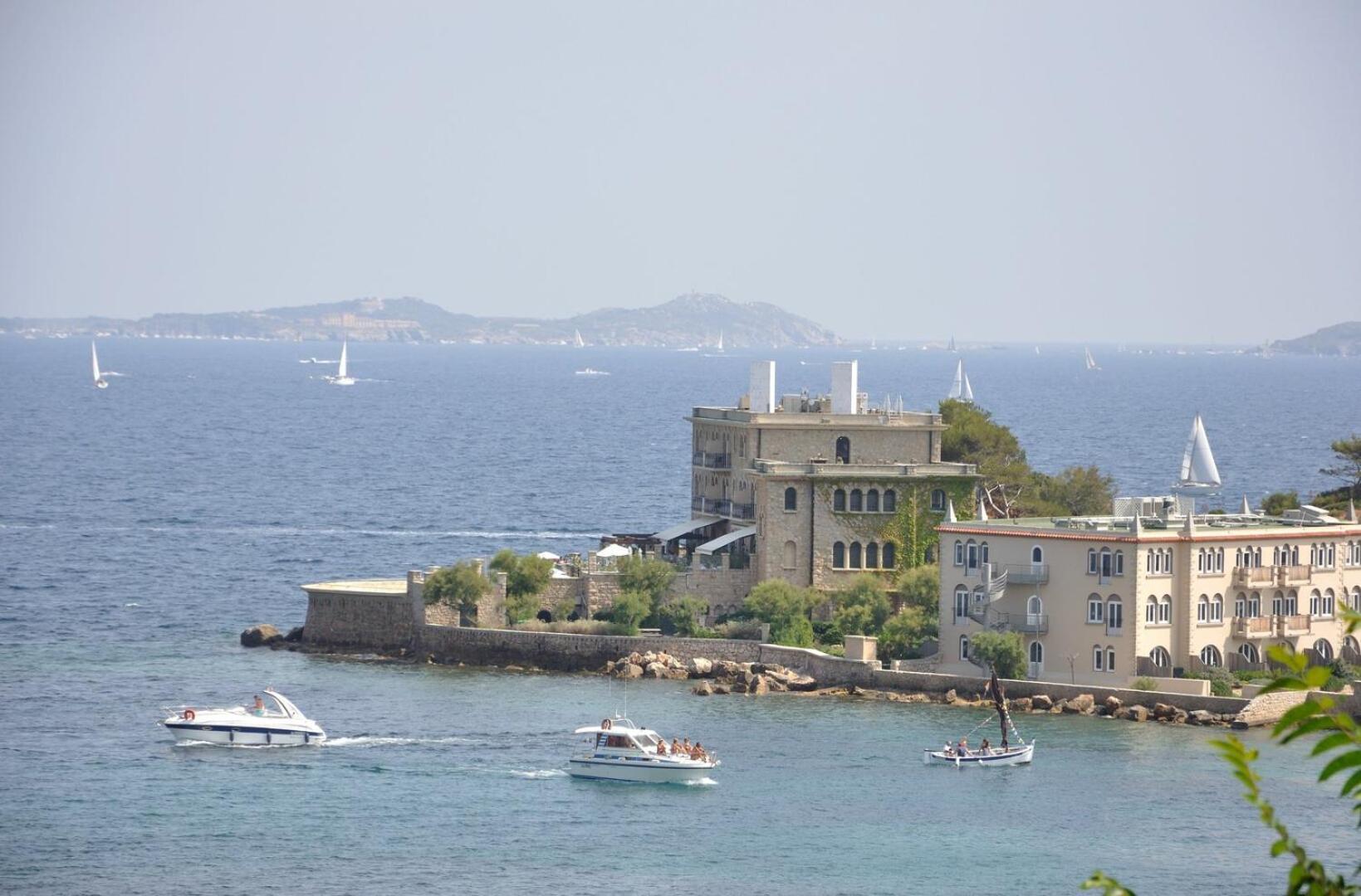 Appartement Coup De Coeur Centre Village Et Plage Climatise 3 Etoiles Terra Cigala Bandol Bagian luar foto